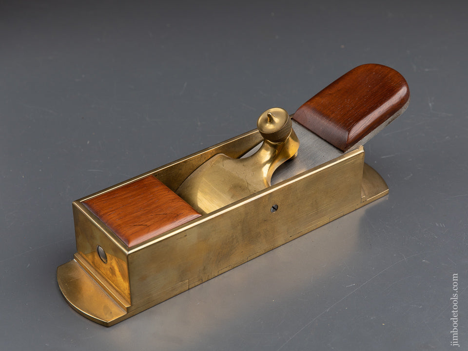 Fabulous! Gunmetal Dovetailed Miter Plane With The Finest Mouth - 82207
