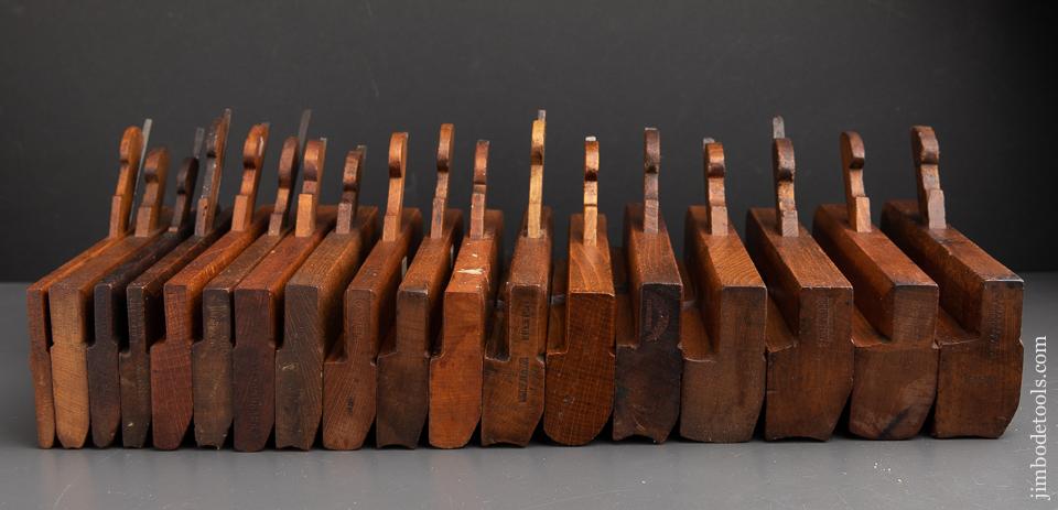 Complete Working Set of 18 Hollows & Rounds Molding Planes - 91317