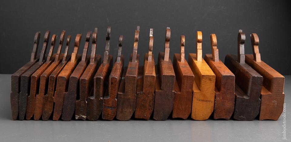 Complete Working Set of 18 Hollows & Rounds Molding Planes - 91320