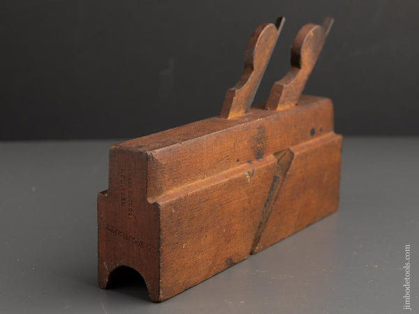 1 1/8 inch Nosing Plane by OWASCO TOOL CO NEW YORK circa 1875-93 FINE - 91327