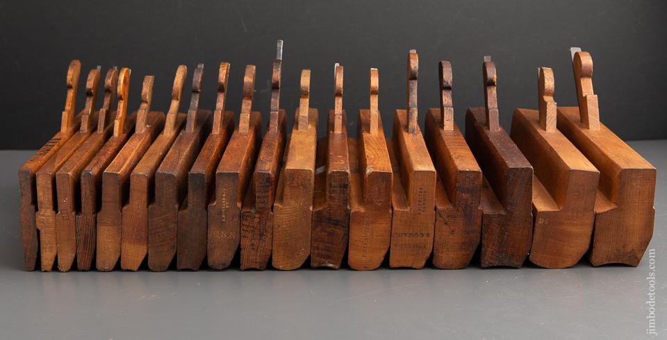 Complete Working Set of 18 Hollows & Rounds Molding Planes - 91386