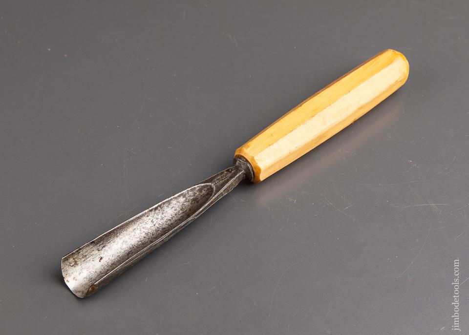 FAT 1 3/16 inch Wide ADDIS No. 9 Sweep Gouge - 91435