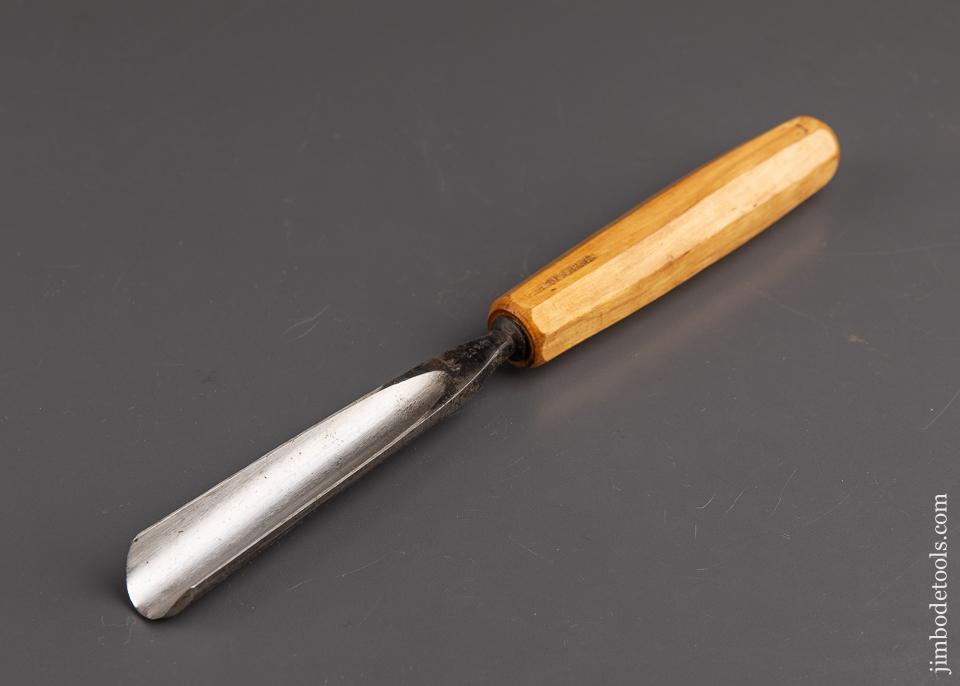 Monster! 7/8 inch Wide DASTRA (Germany) No. 11 Sweep Carving Gouge - 91665