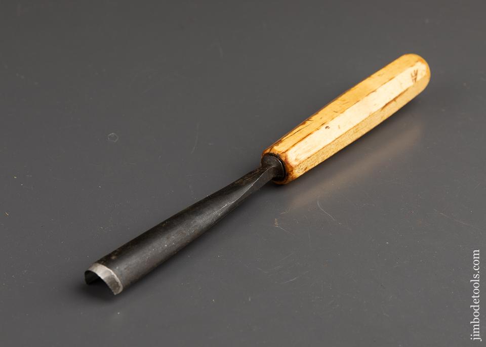 7/8 inch ADDIS No. 10 Sweep Carving Gouge - 91671