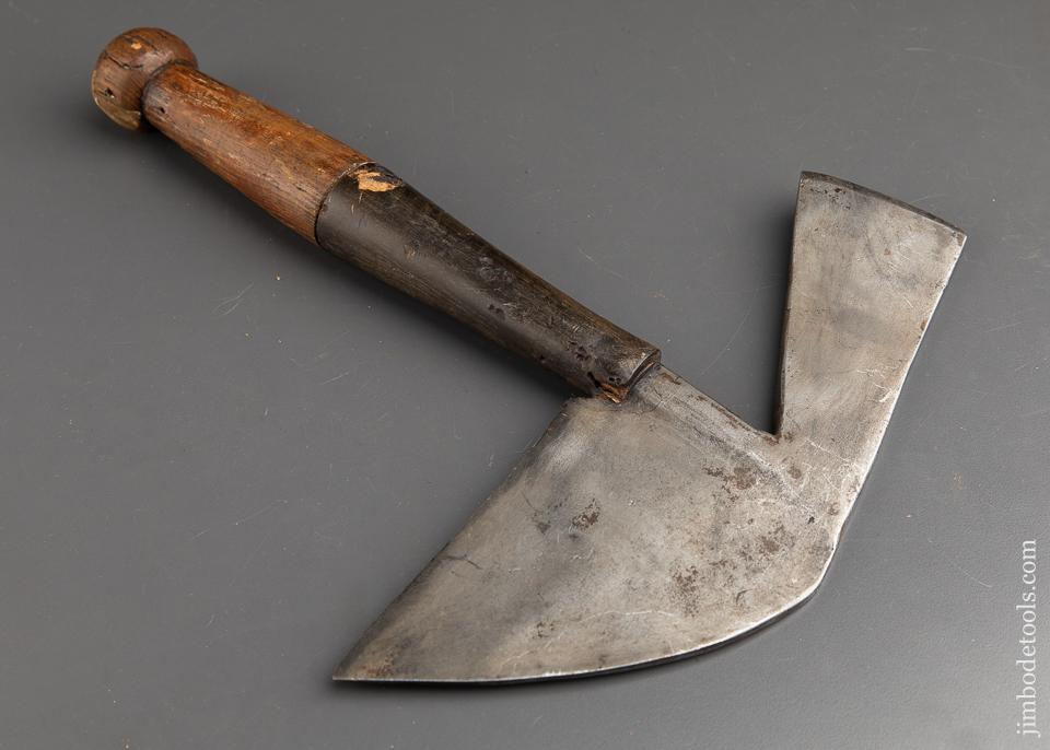 Unusual Axe with Yew & Buffalo Horn Handle - 91753