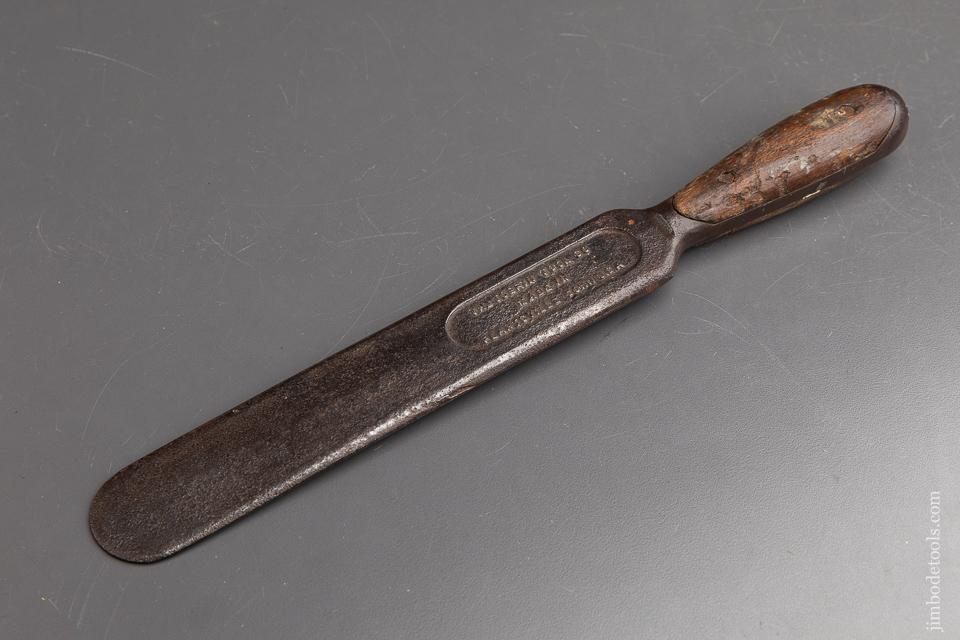 RARE 13 1/2 inch TOBRIN TOOL CO PERFECT HANDLE Tire Iron - 92075