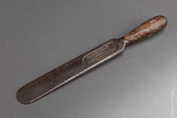 RARE 13 1/2 inch TOBRIN TOOL CO PERFECT HANDLE Tire Iron - 92075
