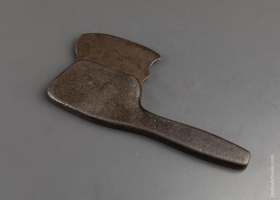 UNITED SHOE MACHINERY CORP. Clicking Hatchet - 92298