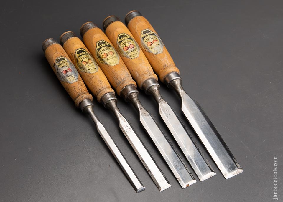 Extra Fine Set of Five Bench Chisels by TWO CHERRIES - 92746