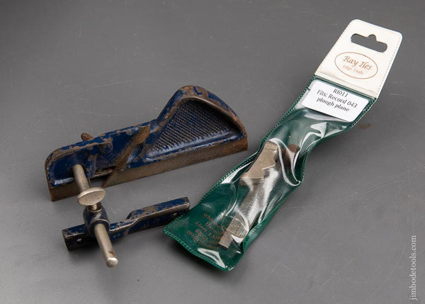 RECORD No. 040 Plough Plane with 3 Cutters - 92809