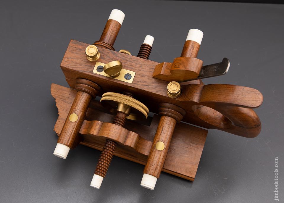 Rare! R. BAKER Rosewood SANDUSKY Center Wheel Plow Plane MINT - 93476UR