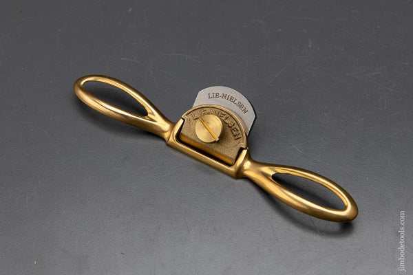 LIE-NIELSEN Small Bronze Flat Bottom Spoke Shave - 93578