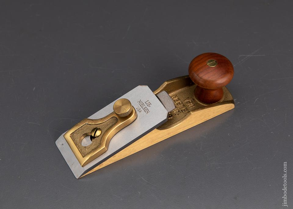 LIE-NIELSEN No. 97 1/2 Small Chisel Plane - 93584