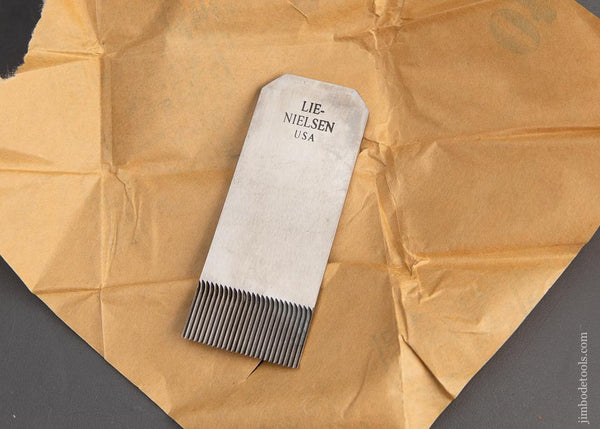 NEW in Wrapper! 18 Tooth LIE-NIELSEN Iron for LIE-NIELSEN No. 212 Scraper Plane - 93734