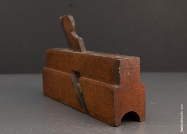 GOOD 1 1/4 inch No. 818 Nosing Plane by OWASCO TOOL CO  - 93881