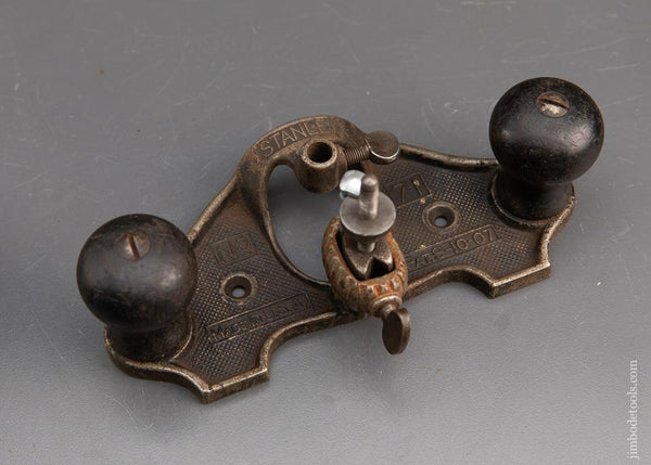 Good User STANLEY No. 71 Router Plane with 1/4 inch Cutter - 94094