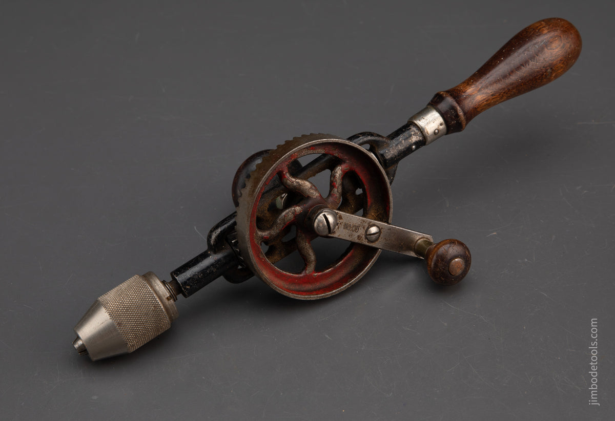 MILLERS FALLS No. 05 Egg Beater Hand Drill - 94161