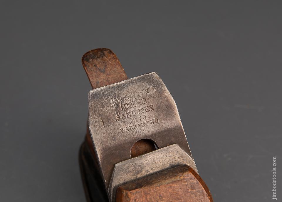 Perfect! ELLIS MORRIS Patent Smooth Plane with Diamond Pattern Sole - 94344U