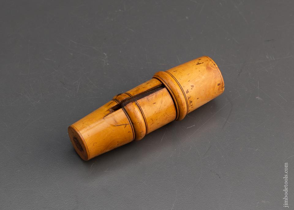 Fantastic Boxwood Race Knife Self-Contained Box - 94400U