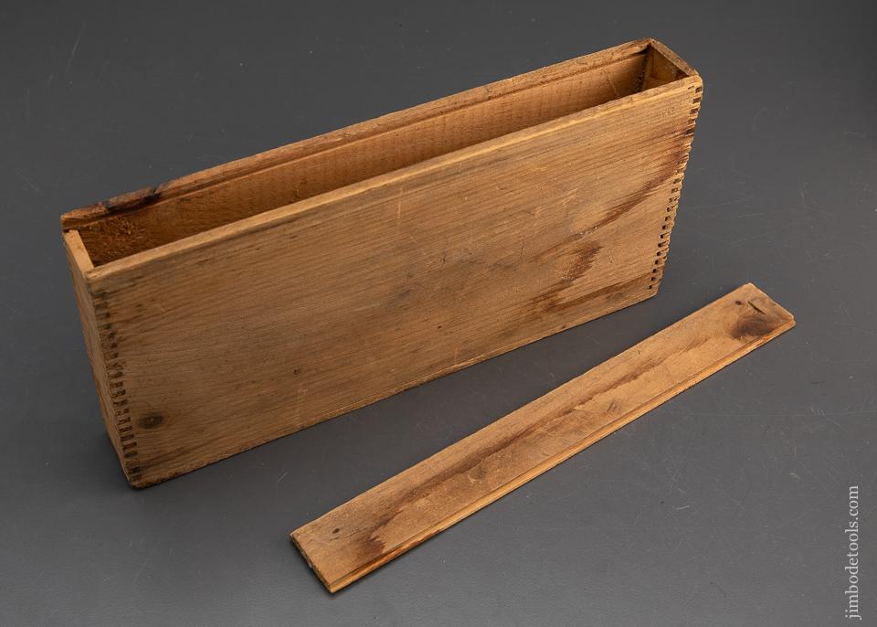 THE TRUE VERMONTER Wooden Axe Box With Lid & Label - 94415