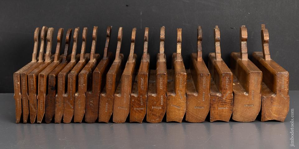 Set of 18 Hollows & Round Planes bt DEELEY 1788-1889 LONDON - 95434