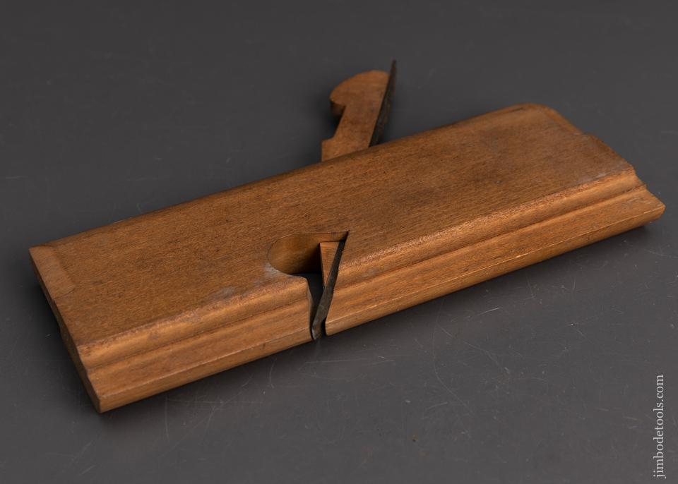 Dead mint GRIFFITHS Side Round Moulding Plane - 95573