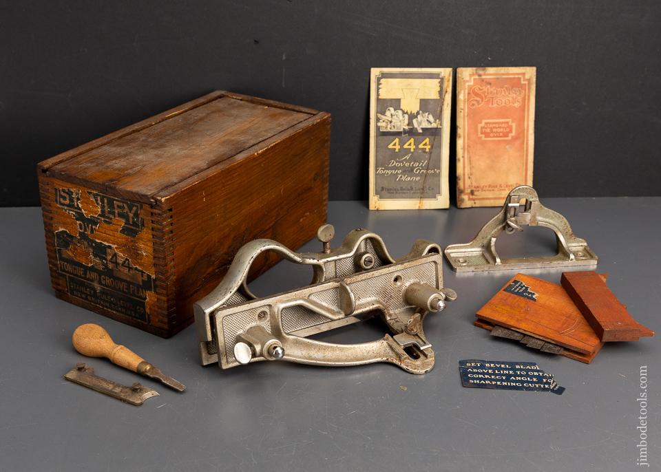 STANLEY No. 444 Dovetail Plane 100% Complete in its Original Chestnut Box - 95732