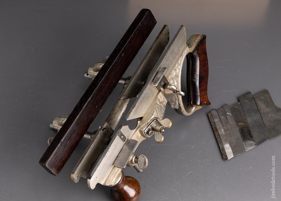 Fine STANLEY No. 46 Skew Plow Plane with 8 cutters and 2 stops - 95782