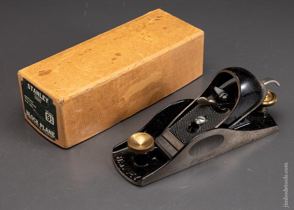 STANLEY No. 9 1/4 Block Plane Near Mint in its Original Box - 95872