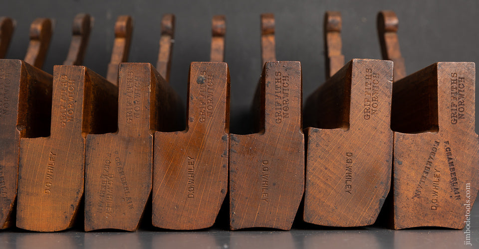 Extra Fine Set of 18 Hollow & Round Planes by  GRIFFITHS NORWICH - 95961