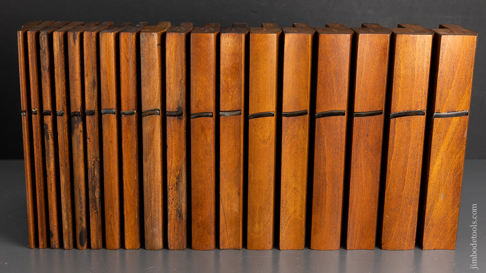 Extra Fine Set of 18 Hollow & Round Planes by  GRIFFITHS NORWICH - 95961