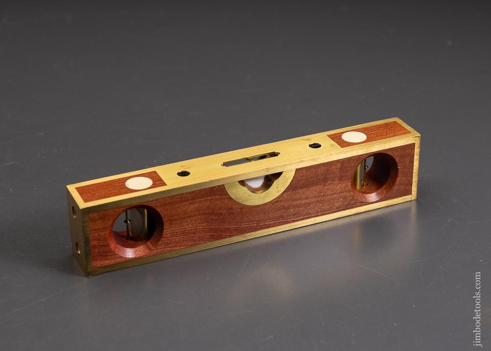Gorgeous Brass Bound STRATTON Level by BARRY WEAVER - 96001