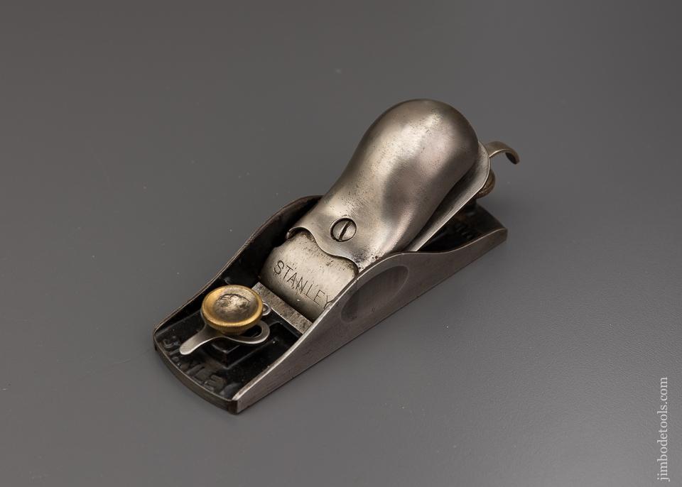 Fine STANLEY No. 18 Knuckle Joint Block Plane - 96294