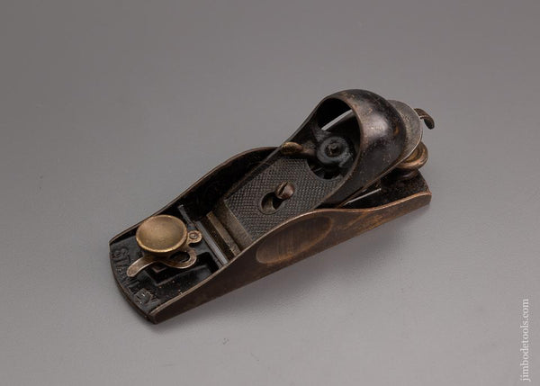 Fine User STANLEY No. 9 1/2 Block Plane with Adjustable Mouth - 96382