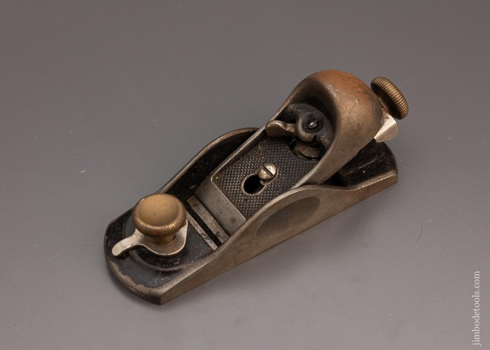 STANLEY No. 9 1/2 Block Plane with Adjustable Mouth - 96389
