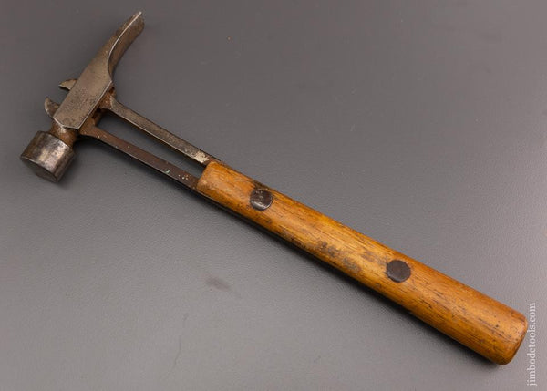 Rare GILFILLAN PATENT Hammer with Articulating Shaft with Nail Puller - 96479