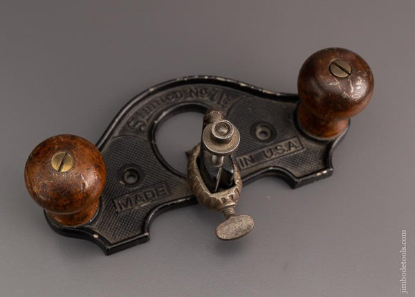 Fine STANLEY No. 71 Router Plane with 1/2 inch cutters - 96935