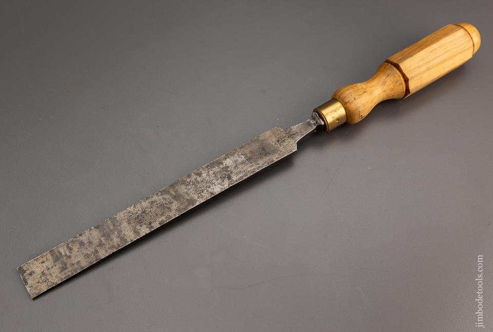 ZELUS Unmarked Long, Thin Paring Chisel with Octagonal Boxwood Handle 7/8 x 14 1/2 - 97051