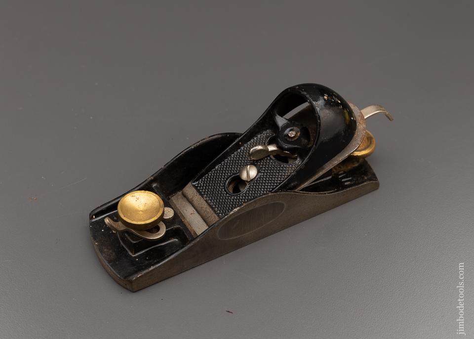 Extra Extra Fine STANLEY No. 9 1/2 Block Plane with Adjustable Mouth - 97136