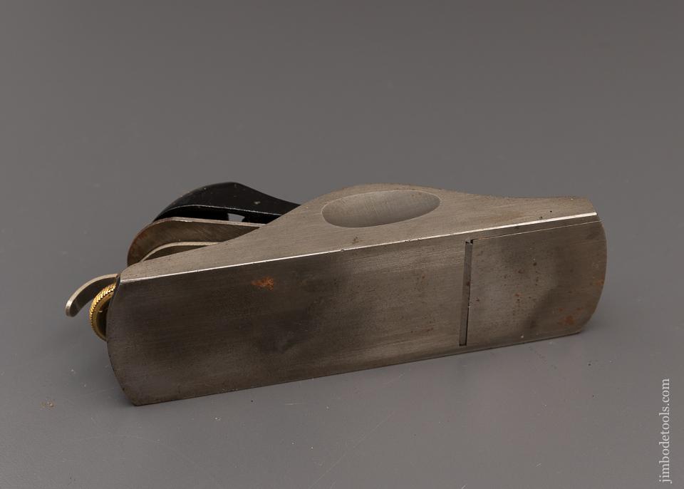 Extra Extra Fine STANLEY No. 9 1/2 Block Plane with Adjustable Mouth - 97136