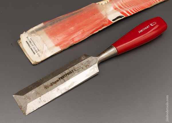 Mint in Box 1 1/2 inch Bevel Edge Chisel FOOTPRINT - 97138