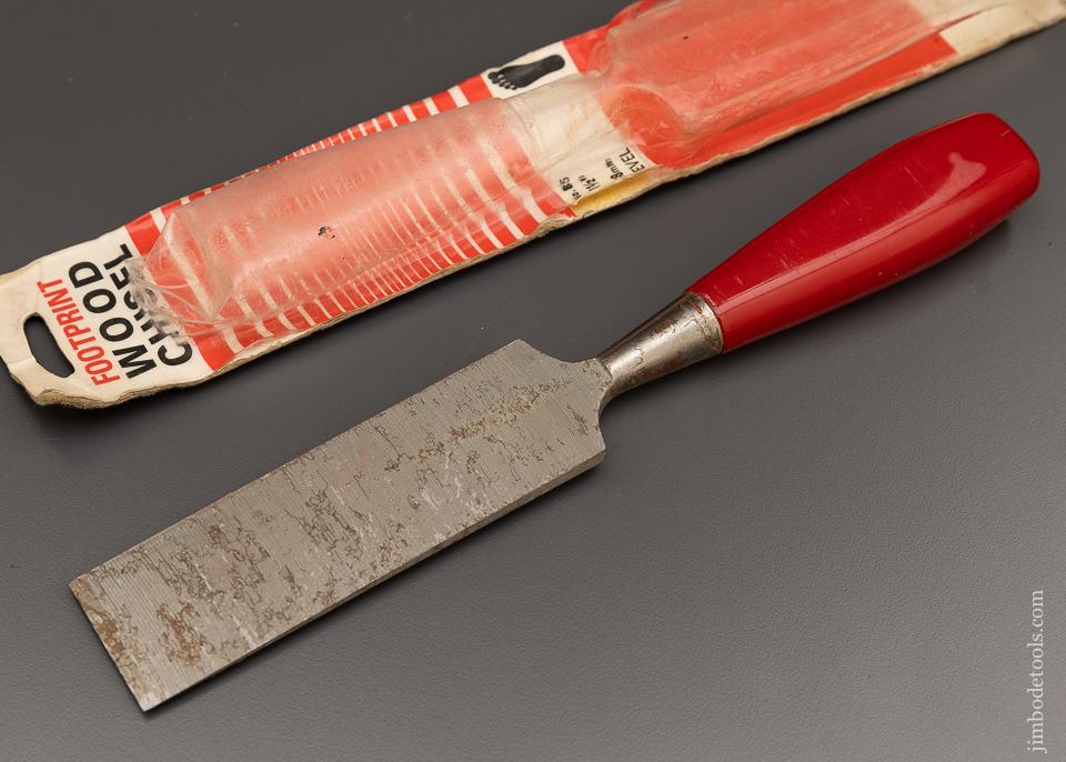Mint in Box 1 1/2 inch Bevel Edge Chisel FOOTPRINT - 97138