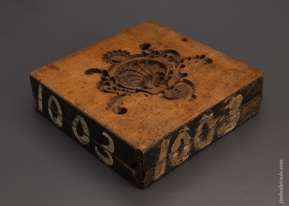 Drop Dead Stunning 8 inch Wooden Plaster Mold - 97461