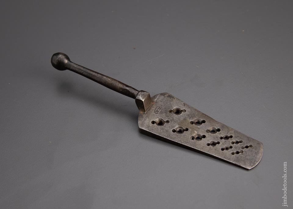 Early Screw Plate Marker CB. - 97473