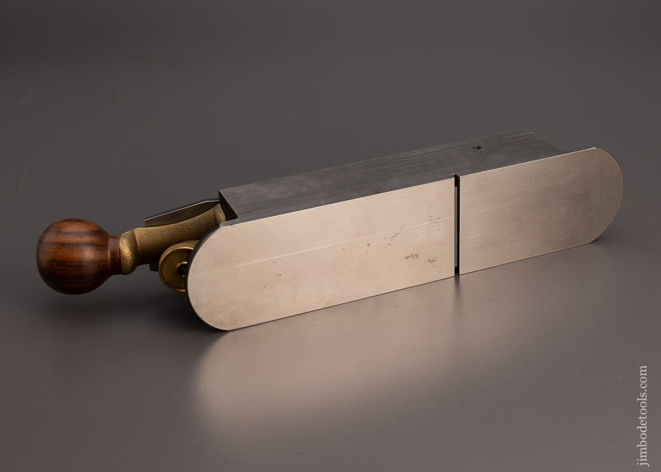 Mint in Box LIE-NIELSEN No. 9 Miter Plane with Rosewood Handles and Hot Dog - 97537 - AS OF MAR 29