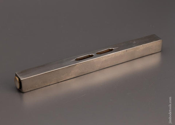 Pretty 8 Inch Solid Iron Level - 97632