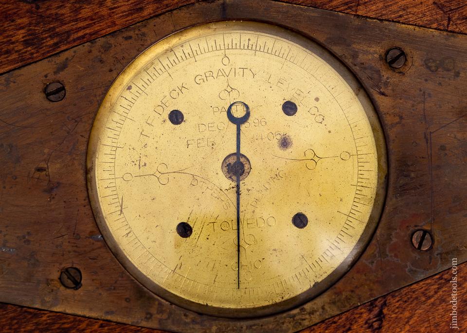 Rare and Near Mint T.F. DECK Gravity Level Inclinometer - 97651
