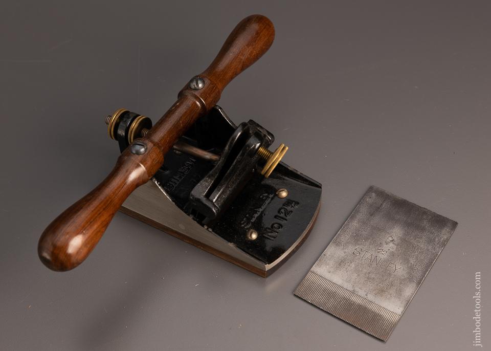 Fabulous Near Mint STANLEY No. 12 Scraper Plane with 22 Point Toothing iron - 98290