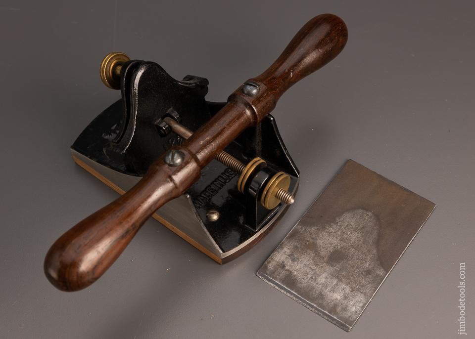 Fabulous Near Mint STANLEY No. 12 Scraper Plane with 22 Point Toothing iron - 98290