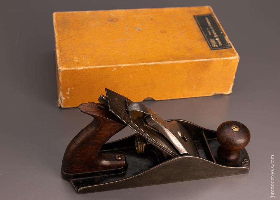 Fine STANLEY No. 4 1/2 JUMBO Smooth Plane in Early Box - 98400